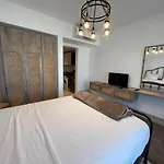 G Cribs Hotel Apartment